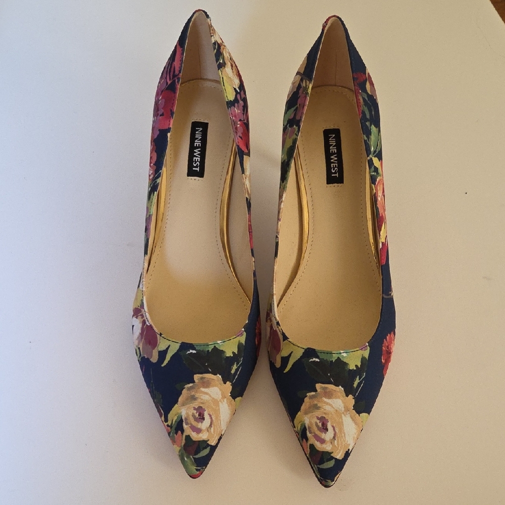 Nine West Arlene Blue Fall Floral Pointy Toe Pumps, Size 10.5M